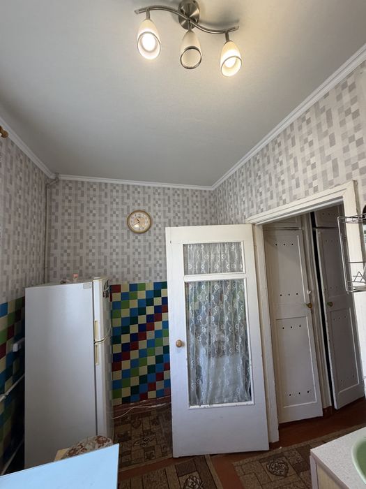 Продам 3-кімн  локація Будівельників
