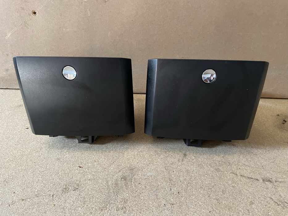 Cup Holder uchwyt na kubki w podlokietnik R klasa w251 Stan BDB!