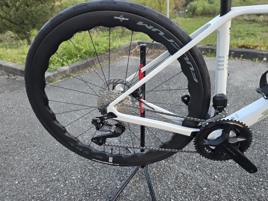 Stevens 105 di2 rodas de carbono