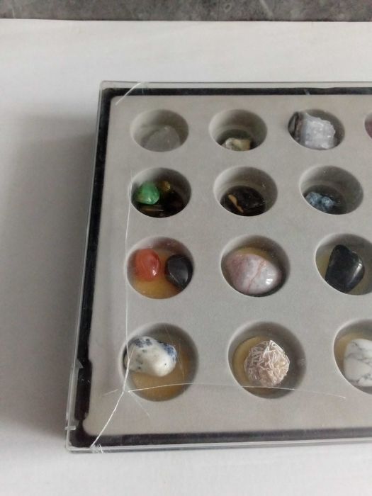 Kolekcja minerały i kamienie Deagostini