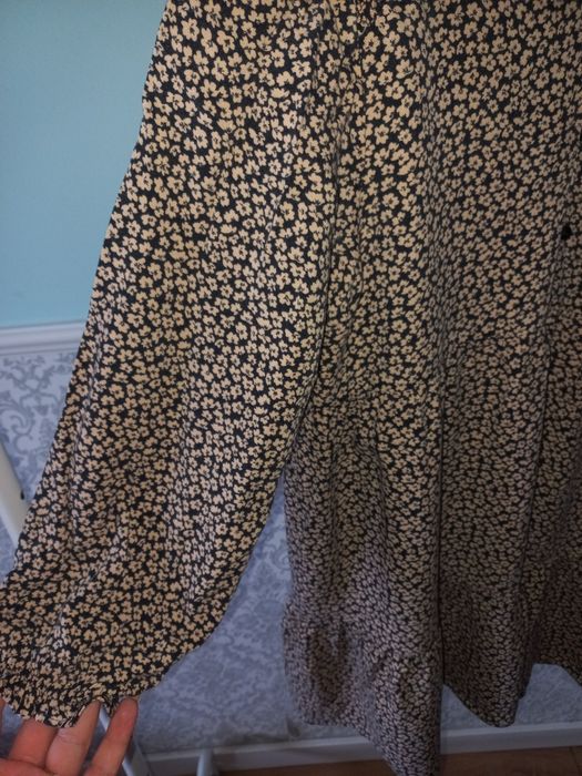 Zara sukienka w kwiatki r.152cm