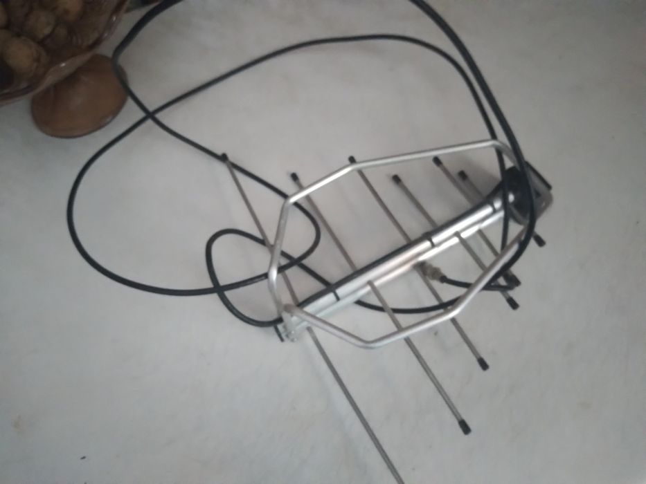 Продам антена кимнатна