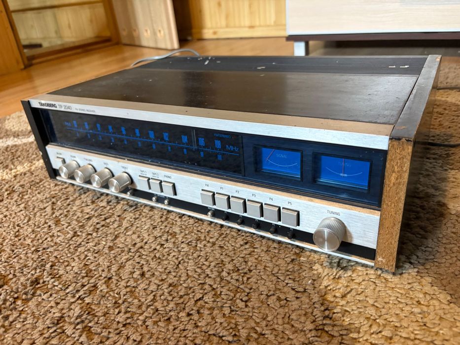 Tandberg TR2040 Amplituner
