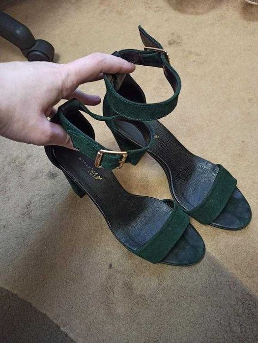 Замшеві темно-зелені босоніжки  40 р.