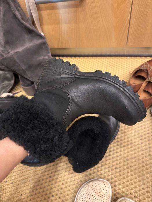 Майже нові зимові чоботи Ecco