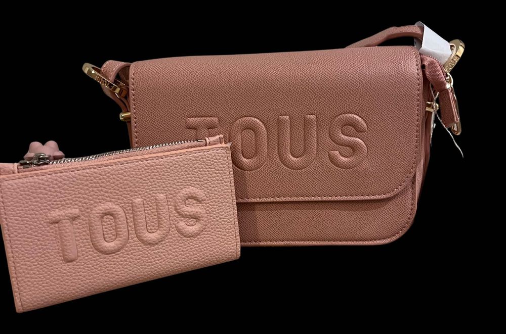 Saco CH muito elegante e prático