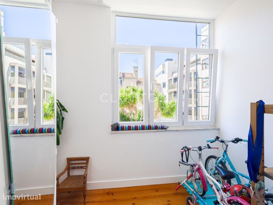Venda Apartamento T3 , 112 m2 Renovado Varanda, Estefânia - Lisboa