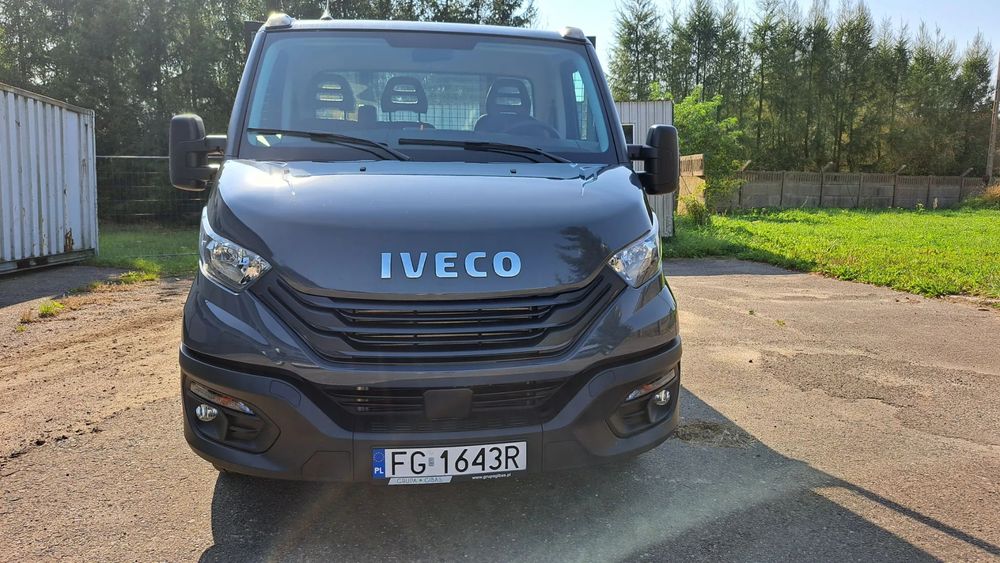 Iveco DAILY 35C18H  Iveco Daily ( wersja 35C18H) – wywrotka 3 - stronna
