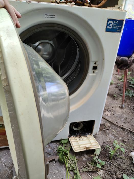 Продаю WF8598NMW9