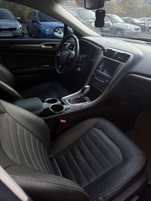 Ford Fusion 2013 Hybrid