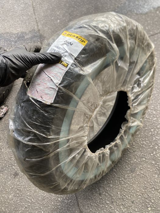 Pneu de mota 150/90B15 Dunlop D404 (FAIXA BRANCA)