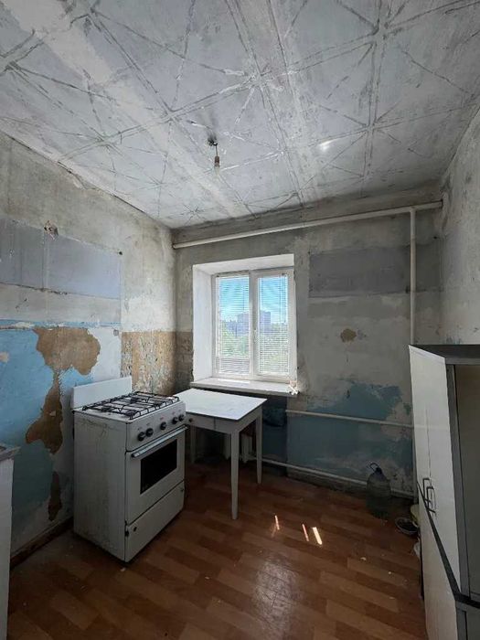 Продам 1-комнатную квартиру в самом центре Приднепровска. Улица Роторная, 21