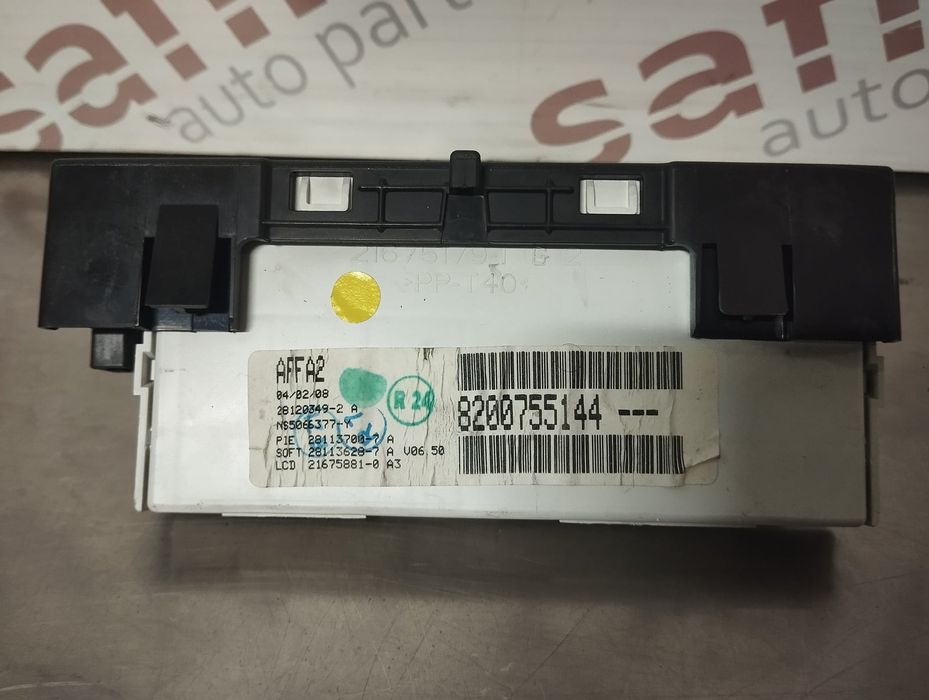 Display / Ecrã de Informações RENAULT CLIO III - 8200755144