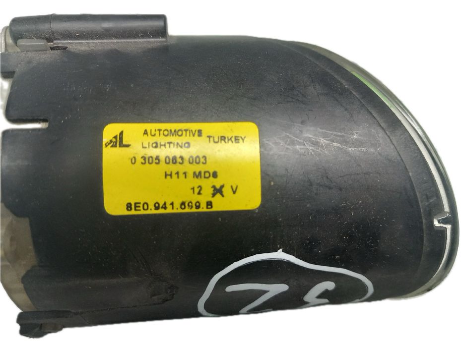 Farol nevoeiro frente esquerdo AUDI A4 (8EC, B7)