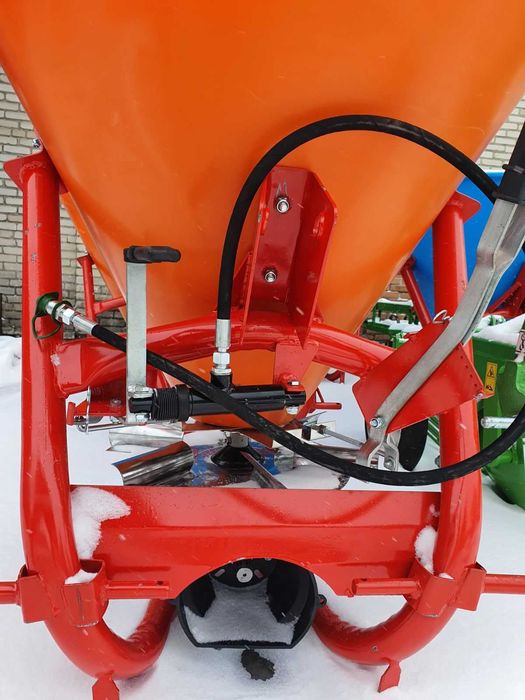 Разбрасыватель удобрений, розкидач міндобрив, лійка, лейка, + мішалка