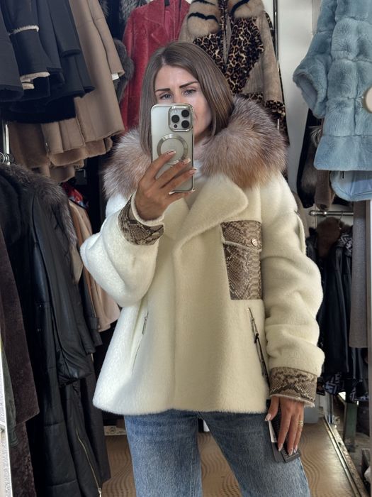 Шубка  натуральная З хутром лисиці та елементи шкіри пітона