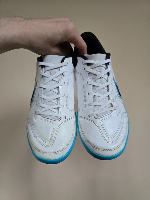 Buty piłkarskie Nike Tiempo Legend 9 Club rozm. 42,5