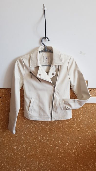 Шкіряна куртка біла модная курточка кожаная косуха шкіра кожанка белая