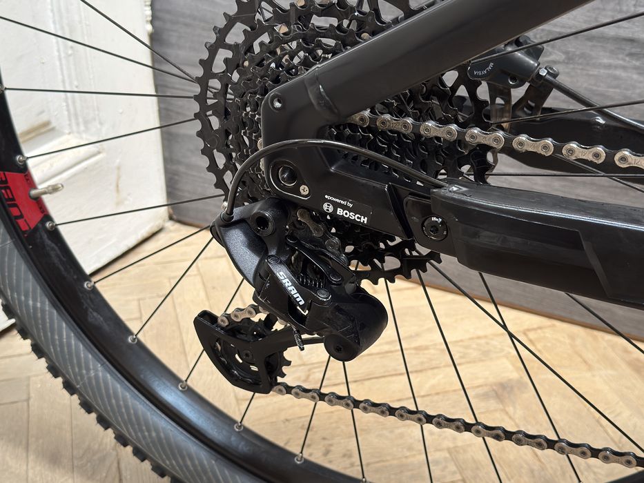 Гірський електровелосипед Cube (рама М колеса 29)Bosch , Rockshox