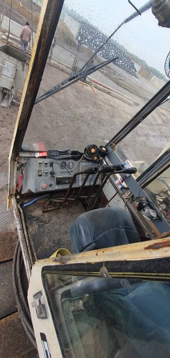 Автокран на базі МАЗ