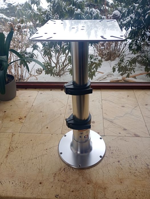 Noga do stołu do  jachtu.