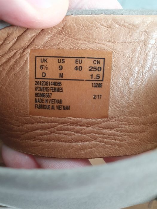 Шкіряні туфлі лофери Clarks 39 босоніжки