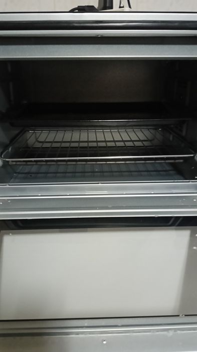Forno com apenas  2 utilizações