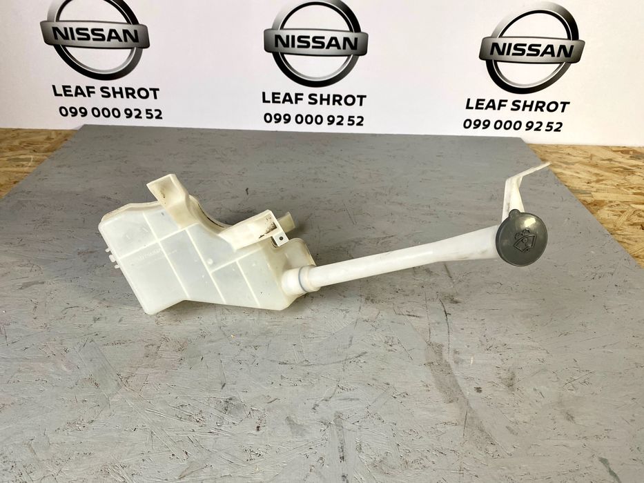 Бачок склоомивача Nissan Leaf бачок омивайки Нісан Ліф шрот Лиф 11-25
