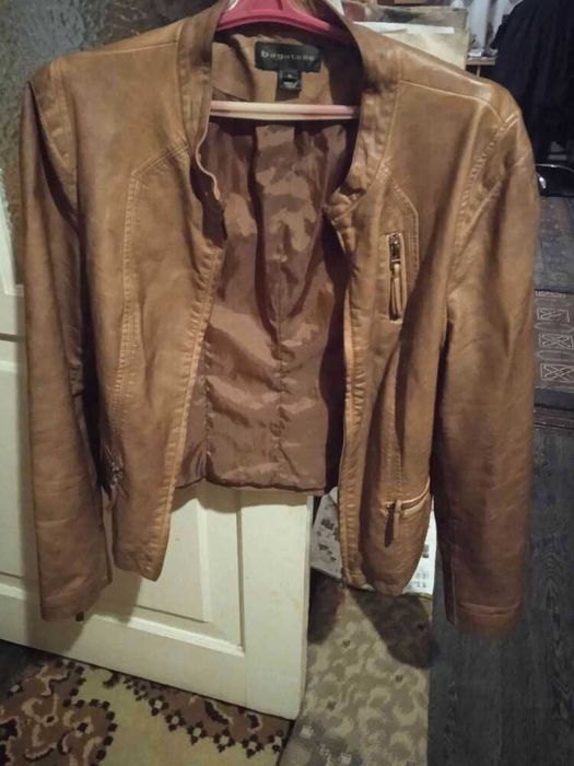 Куртка женская...