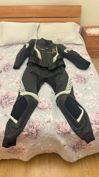 Fato moto pista preto