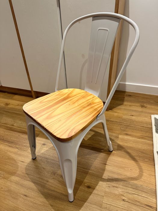 Cadeira de jantar loja AREA