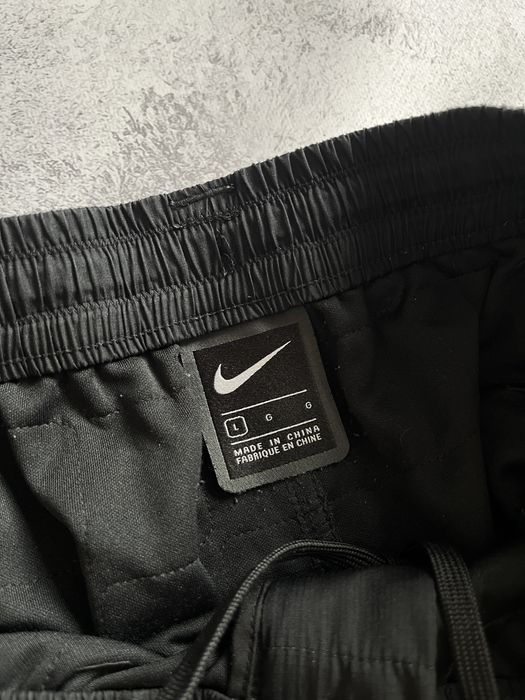 Pikowane Spodnie Techniczne Nike Cargo (BV4639-010)
