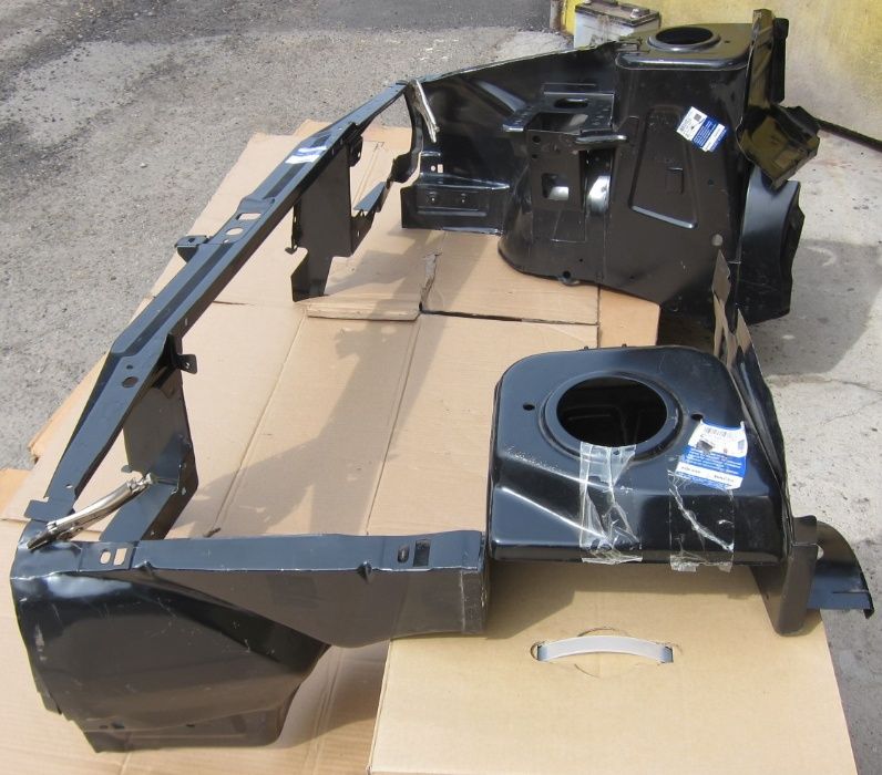 Передняя панель Dacia Solenza рамка радиатора передок арка брызговик