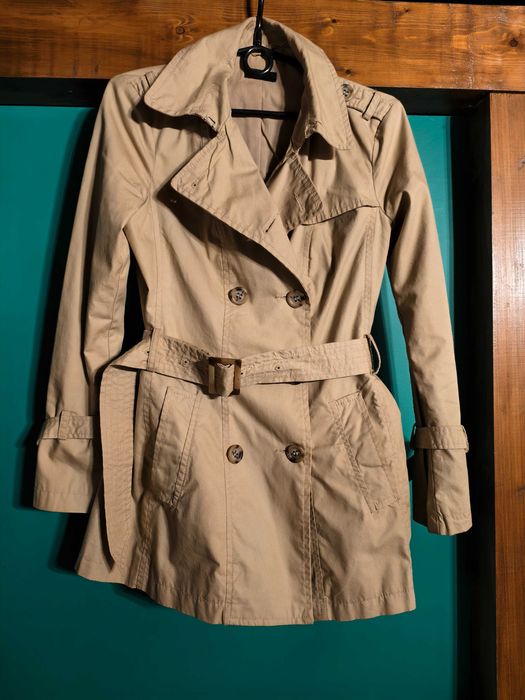 Trencz beżowy Benetton