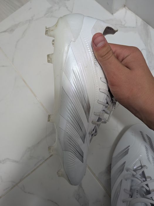 Продам футбольні бутси Adidas Predator Elite FG