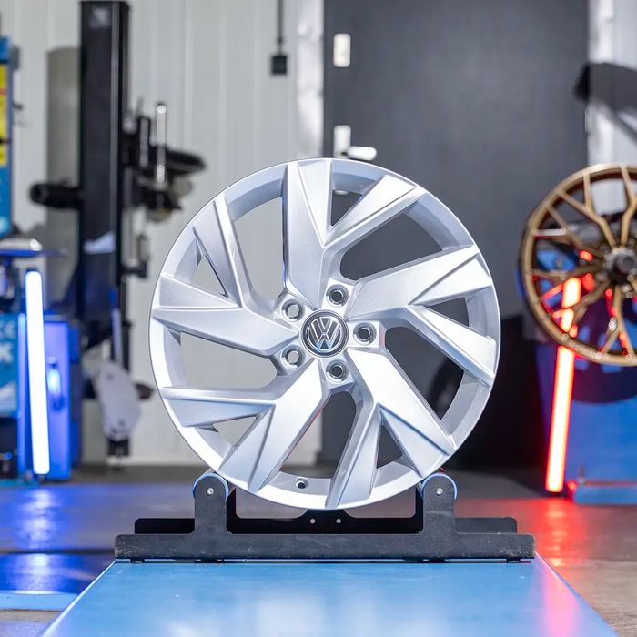 NOWA Oryginalna Felga Volkswagen 18" 7.0" ET43 5NN.601.025P Tiguan