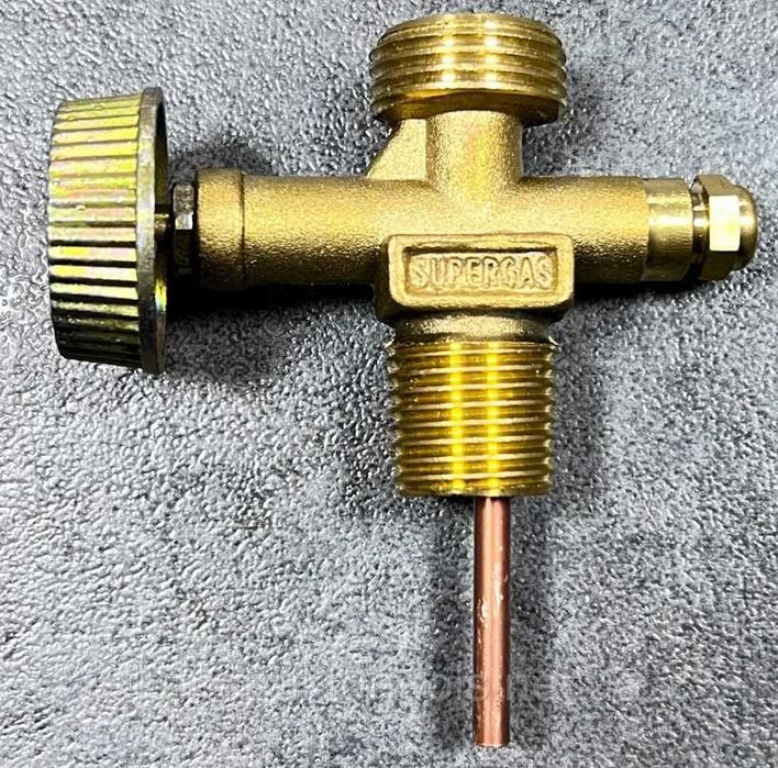 Кран (вентиль) с трубочкой для газовых баллонов с конусной резьбой