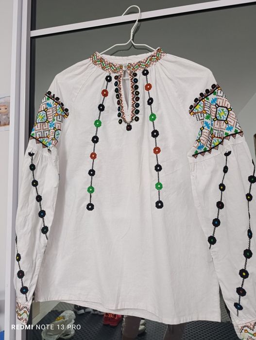 Вишиванка жіноча вишита сорочка