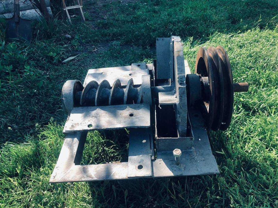 Веткоизмельчитель, щепорез.