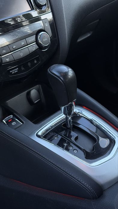 Nissan Qashqai 1.2 automatico