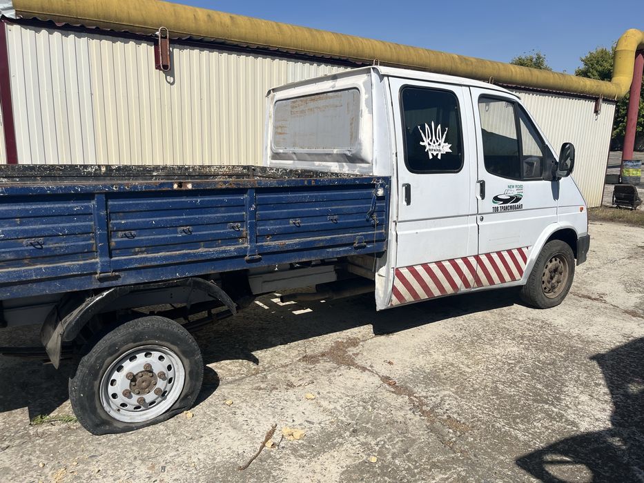 Продам срочно Ford