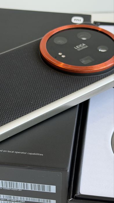 Продам Xiaomi 14 Ultra 16/512 GB Black  + Photography Kit