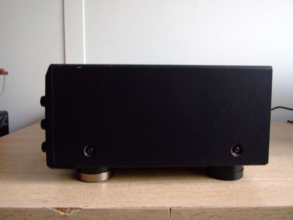 Sony STR-DE135     .