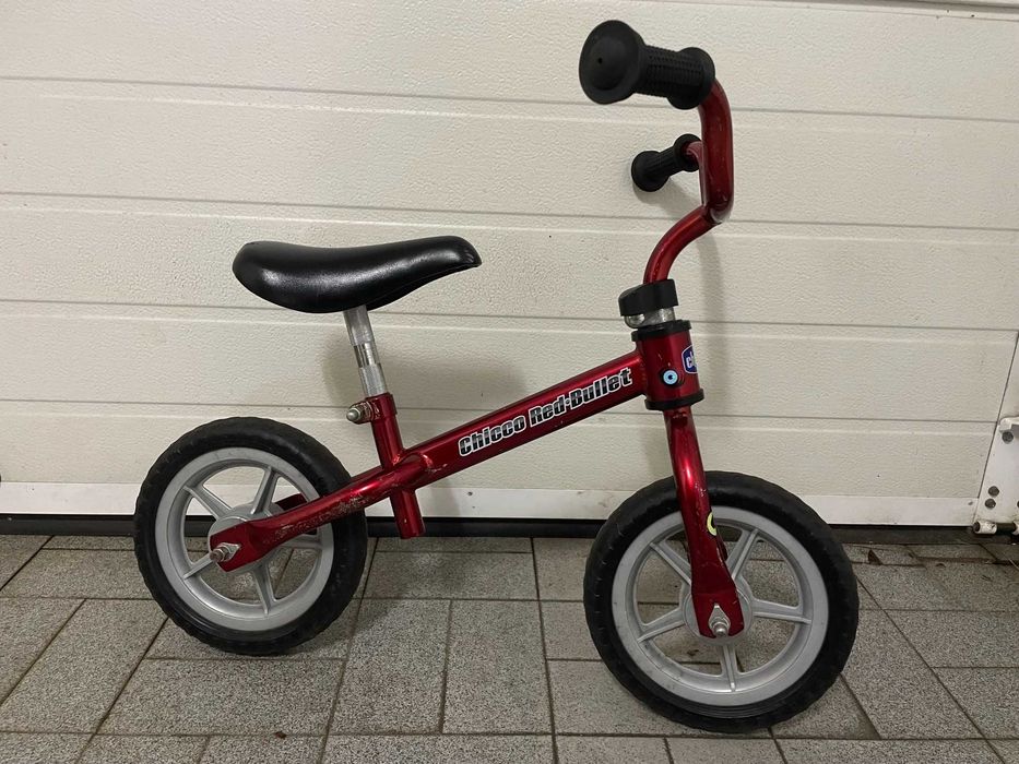Bicicleta sem pedais Chico Red Bullet