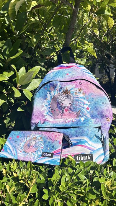 Mochila escolar Ghuts + estojo