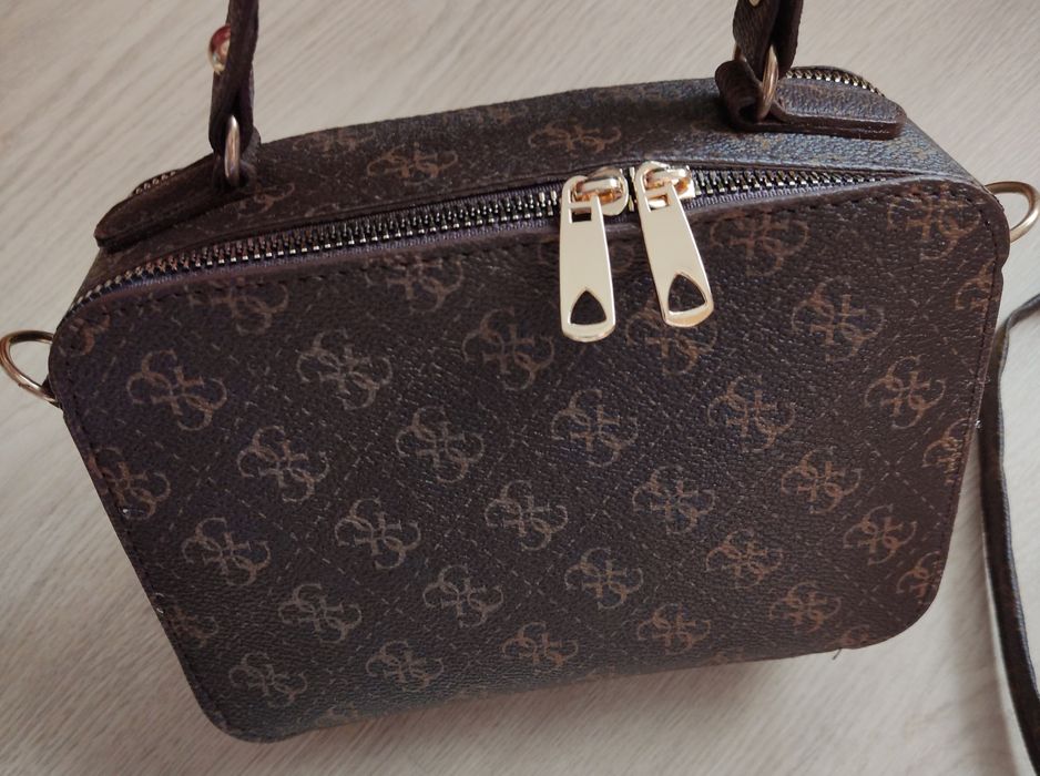 Женская кросс боди сумка,сумочка, guess,гес, гэс,на плечо, на поясе,