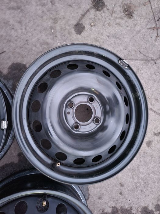 Felga 15 Renault Clio IV Clio V Dacia Dokker Sandero Lodgy 4x100 ET40