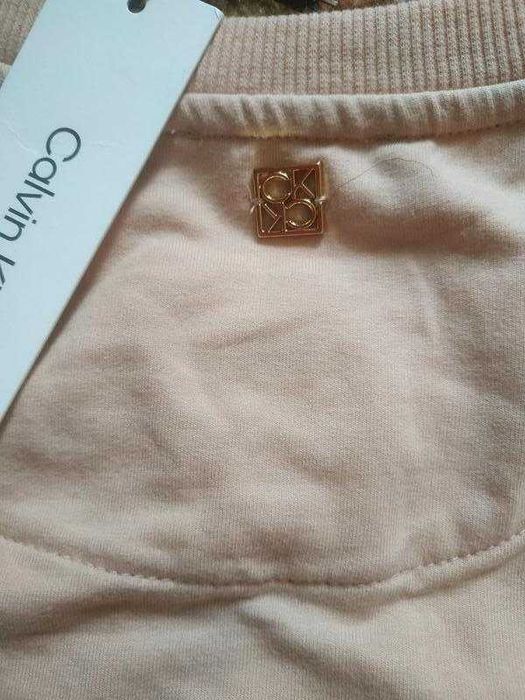 Стильный брендовый нюдовый.бежевый свитшот Calvin Klein