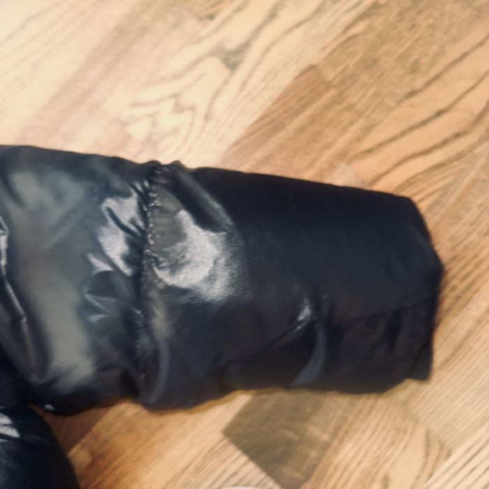 Зимова курточка пухова фірми Zara.