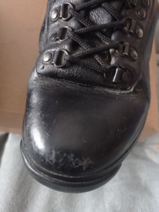 Buty wojskowe wojas z podeszwą Vibram, stan bardzo dobry
